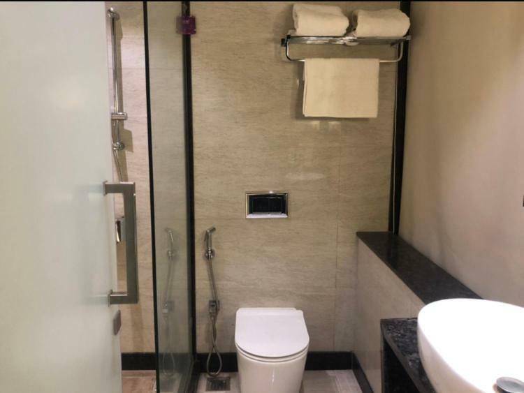 Virat Ambe Sports Club Hotel Ulhasnagar Bagian luar foto